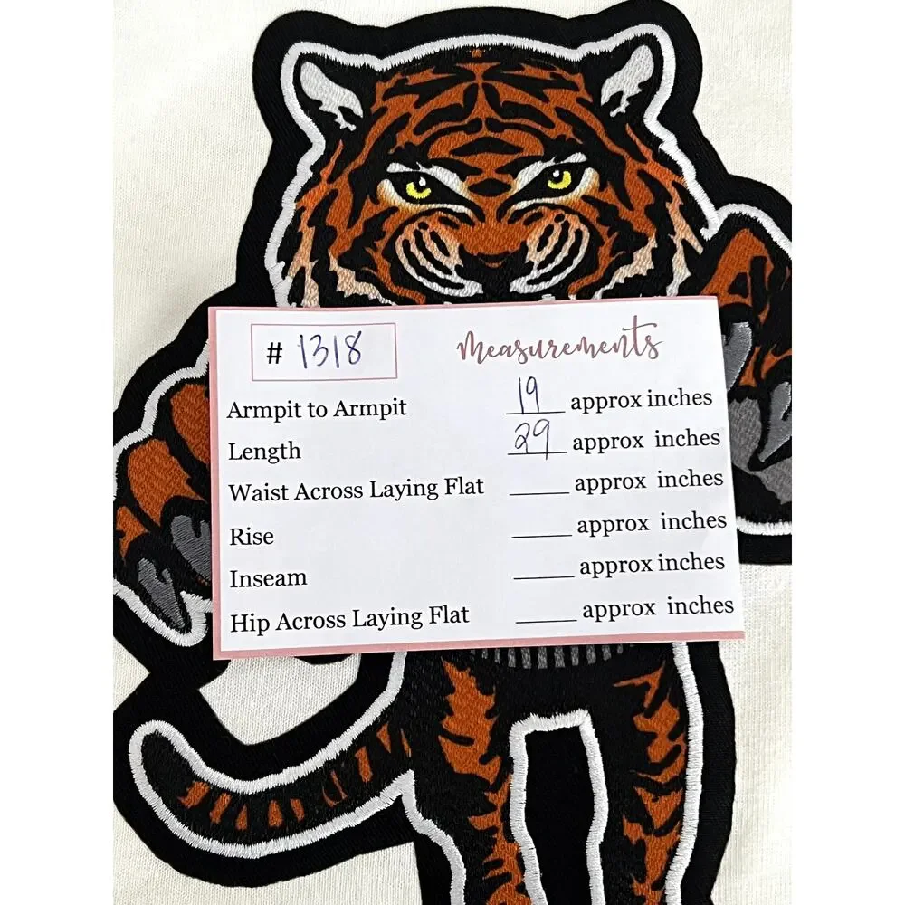 NWT Champion Ivory Embroidered Tiger Casual Activewear Graphic Basic T-Shirt Top - Picture 6 of 6